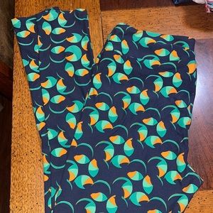 Lularoe tall and curvy leggings